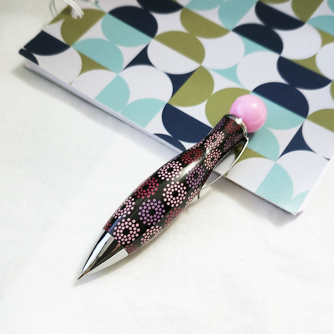 Penna paccottella fiori nera